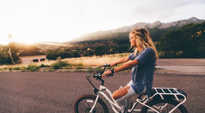 Inside a Fashion Blogger’s Fancy Apartment