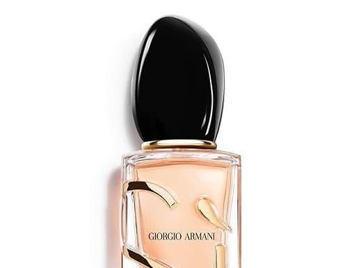 Armani Beauty Sì Eau de Parfum Review: Is This Modern Chypre Fragrance Worth the Hype?
