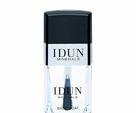 IDUN Minerals Nail Oil Review: The Solution for Brittle Nails & Dry Cuticles