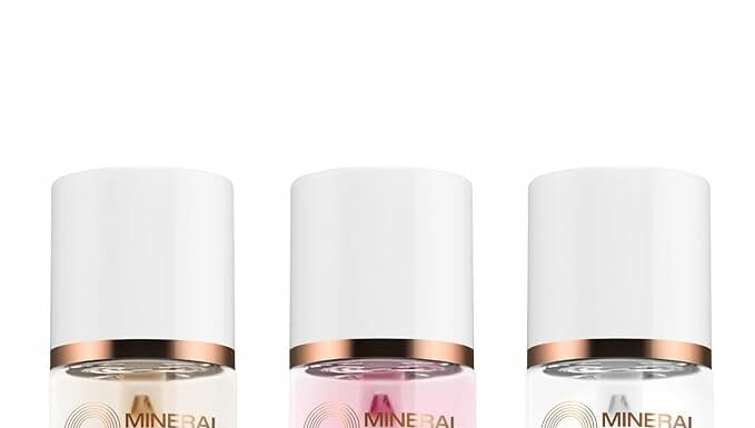 Mineral Fusion Nail Treatment Review: Does This Cuticle Oil & Top Coat Bundle Really Strengthen Nails?