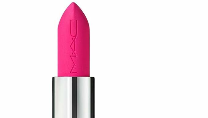 MAC M·A·CXIMAL Silky Matte Lipstick Review: Is Candy Yum Yum Worth It?