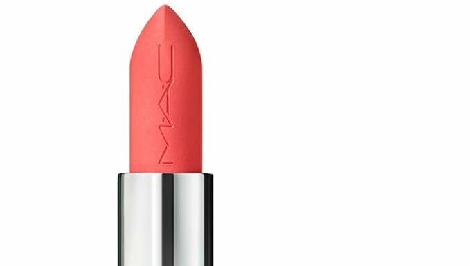 MAC M·A·CXIMAL Silky Matte Lipstick Flamingo Review: Comfort, Color, Wear