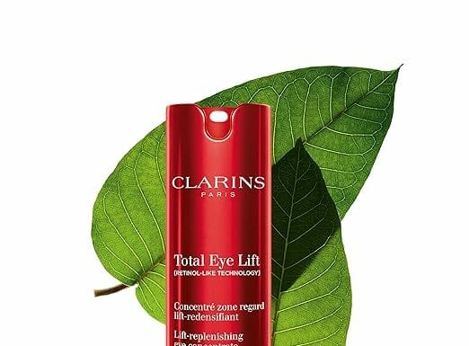Clarins Total Eye Lift Review: Does This 30-Second Eye Cream Really Work?