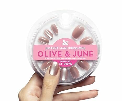 Olive & June Instant Mani Press-On Nails Review: Realistic, Long-Lasting Fit