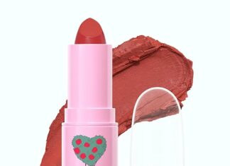 wet n wild Painted Roses Lipstick Review: Bold Color & Creamy Comfort
