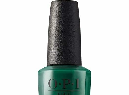 OPI Nail Lacquer Stay Off the Lawn Review: Chip-Resistant, Fast-Drying Color
