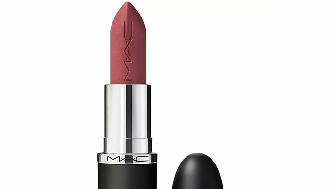 Macximal Silky Matte Lipstick Twig Twist 690 Review: Is It Worth the Hype?
