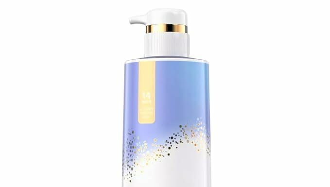 Neutrogena Moisturizing Retinol Body Wash Review: Smooth, Soft Nighttime Skin