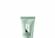 Clinique 7 Day Exfoliator Review: Is This Gentle Scrub Worth It?