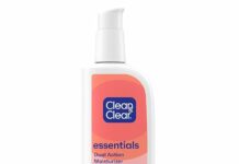 Clean & Clear Essentials Moisturizer Review: Does It Really Treat Acne & Hydrate?