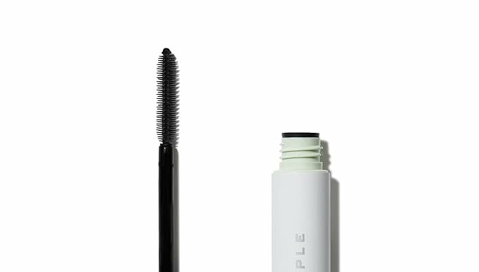 Well People Expressionist Lengthening Mascara Review: Smudge-Proof, Vegan & Nourishing Lashes