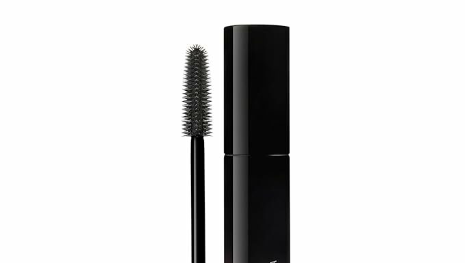 GA-DE Extremity Full Volume Mascara Review: Long-Lasting Volume & Lash Lift with Ceramide A2